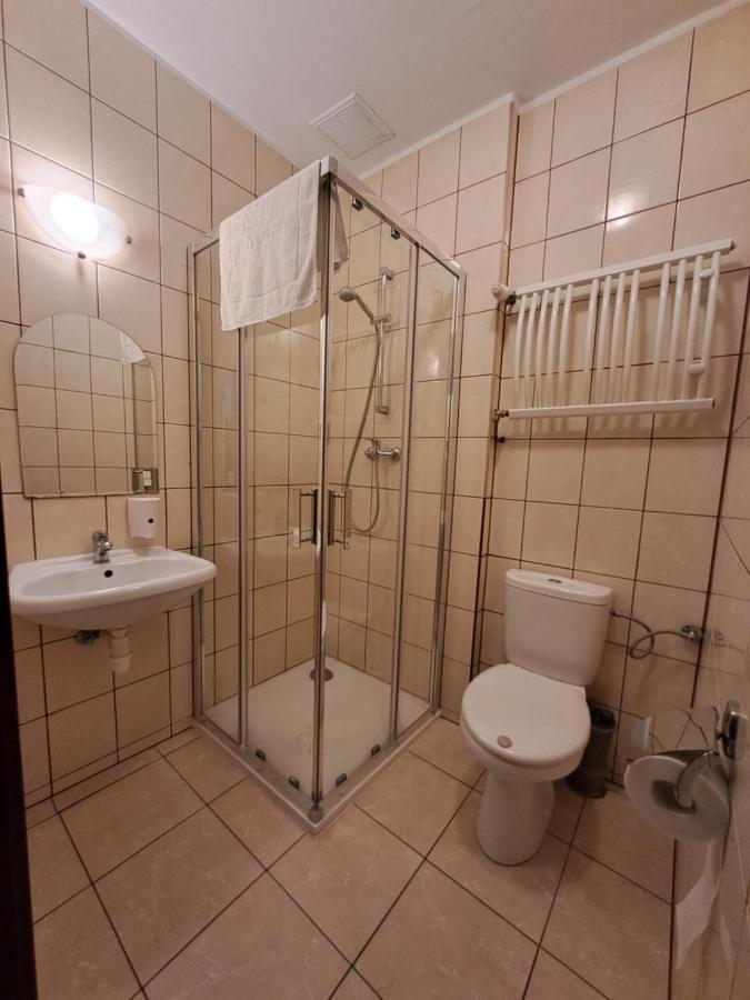 Dworek Staropolski Poznan Ngoại thất bức ảnh