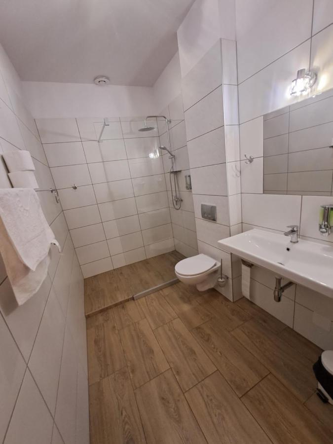 Dworek Staropolski Poznan Ngoại thất bức ảnh