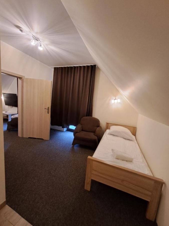 Dworek Staropolski Poznan Ngoại thất bức ảnh